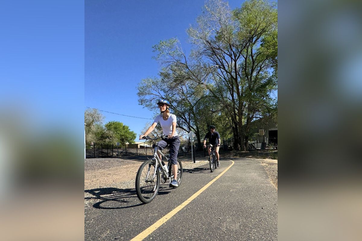 The Rail Runner Loop includes a stretch of well-groomed unpaved trail in the Rio Rancho Bosque.