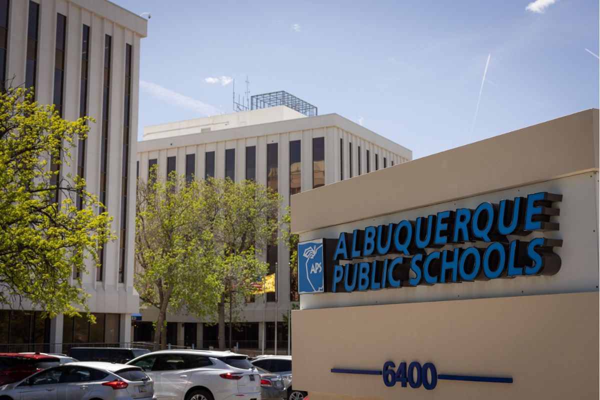 Albuquerque Public Schools (APS)