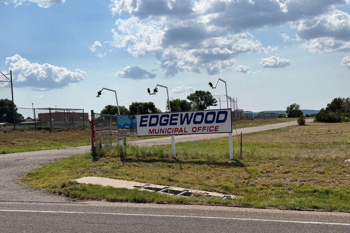 A community-organized group is hosting a forum for commissioner candidates next month, aiming to foster dialogue between local officials and residents.