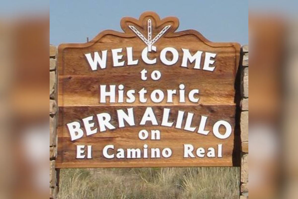 In a brief meeting Monday evening, Bernalillo town councilors cleared a zoning path for the creation of a new Sandoval County animal shelter.