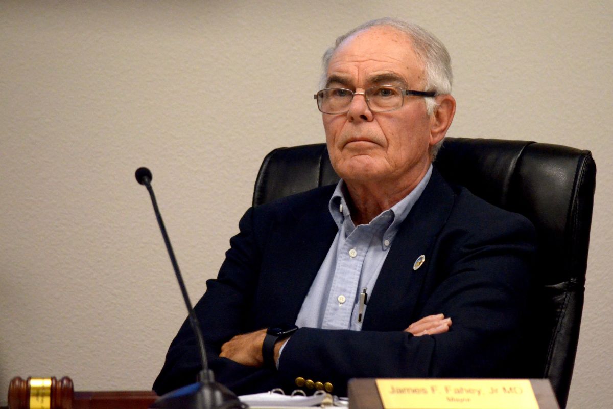 Corrales Mayor James Fahey. (Roberto E. Rosales)