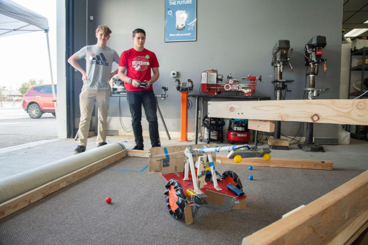 R4 Creating students test out their robot. (Courtesy photo)