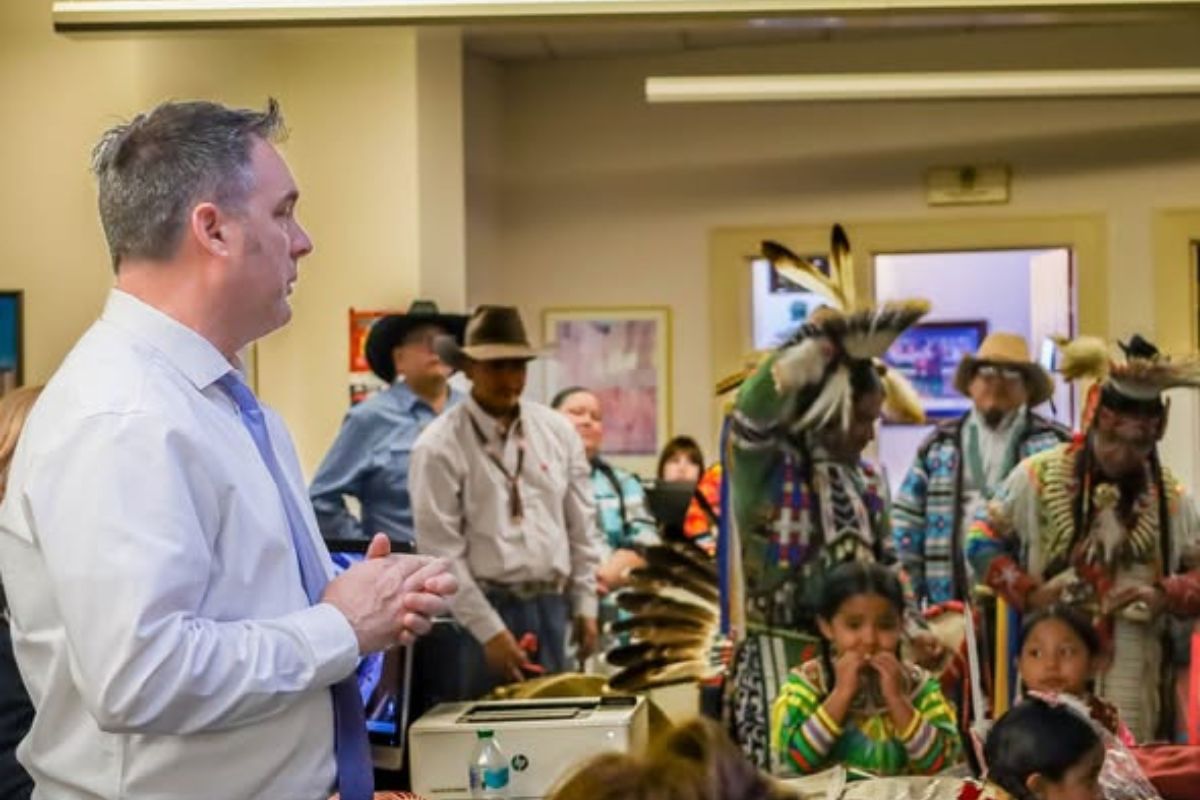 Sen. Jay Block talks with guests during Native American Day at the Roundhouse. (NM Republicans)
