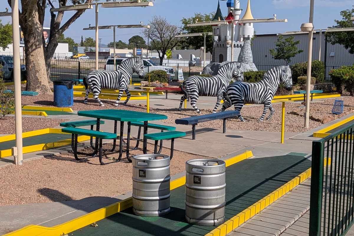 Rio Rancho brewer swings for nostalgia, resurrects shuttered ABQ icon as Putts N’ Pints